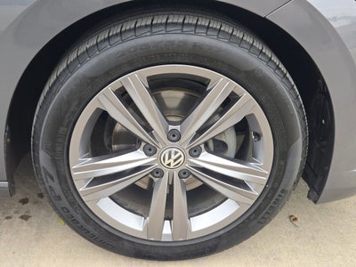 2020 Volkswagen Jetta R - LINE