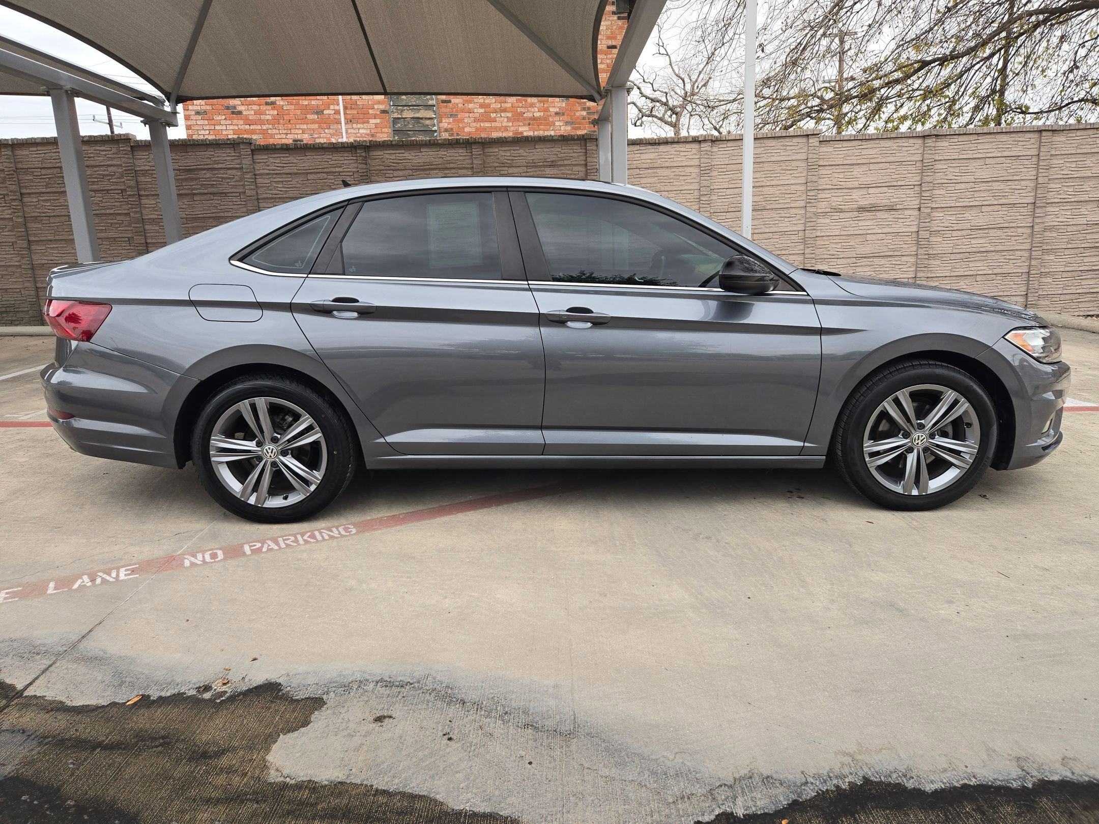 2020 Volkswagen Jetta R - LINE