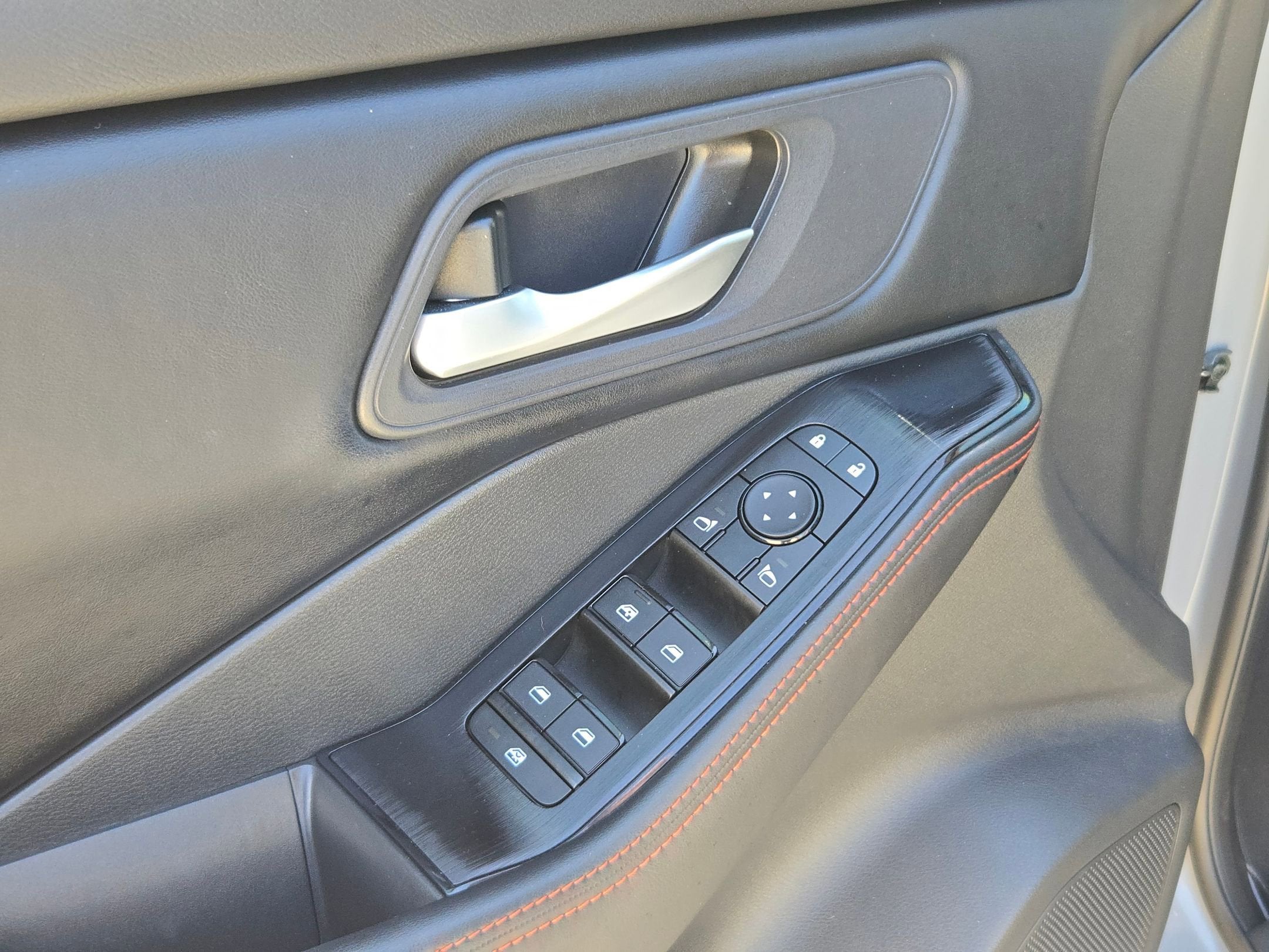 2025 Nissan Rogue Rock Creek®