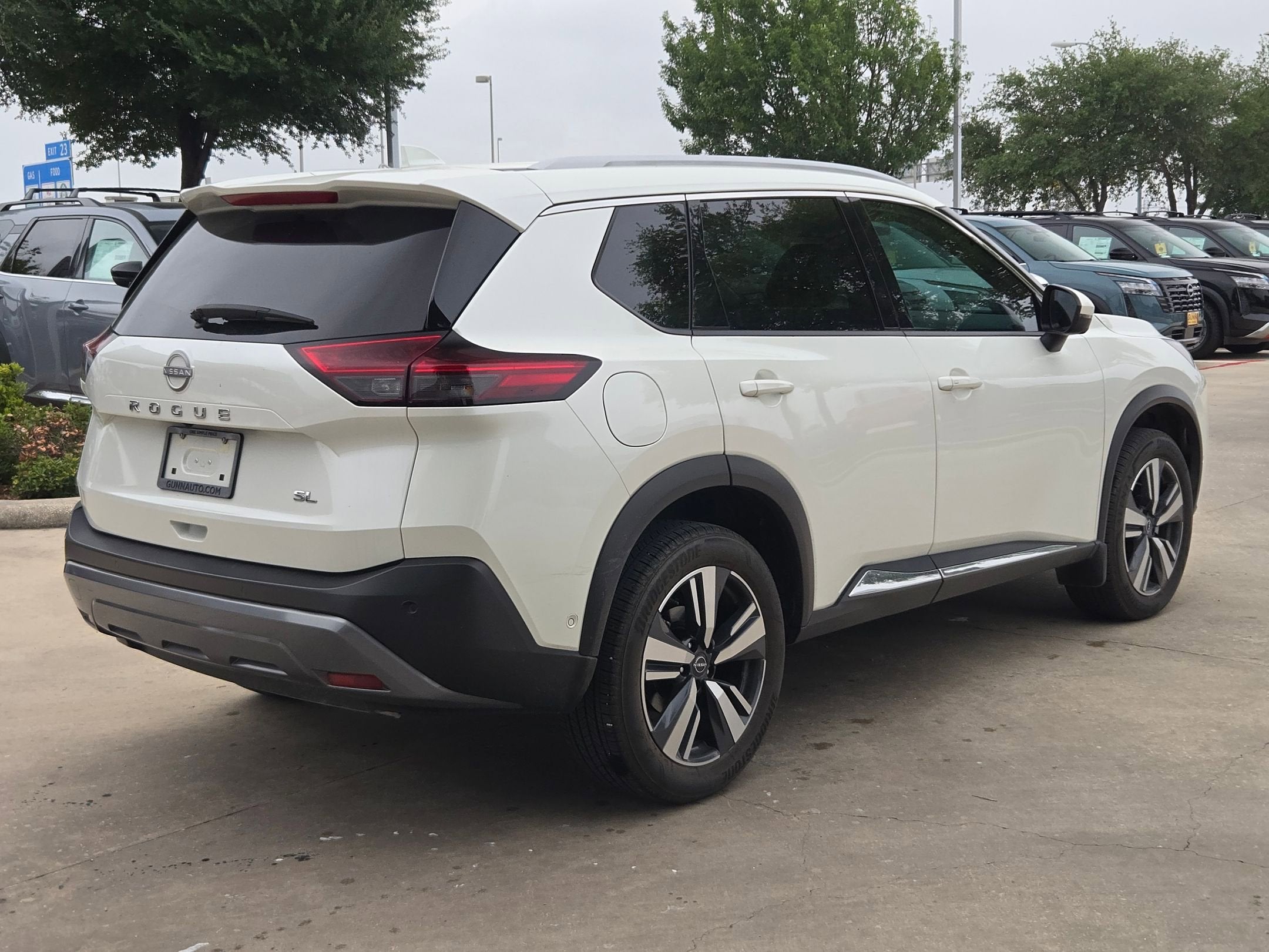 2023 Nissan Rogue SL