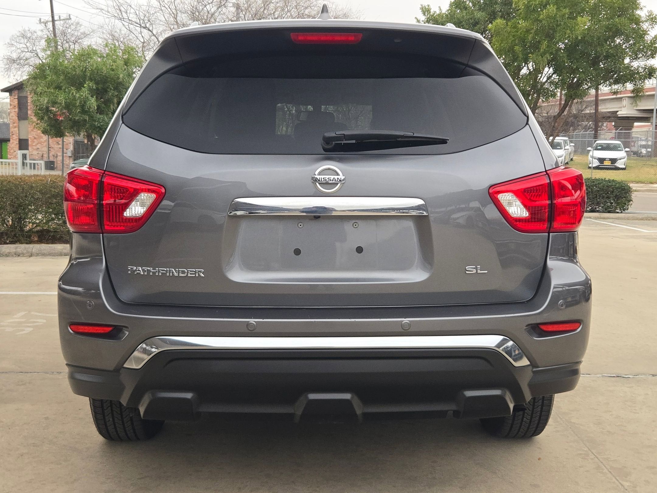 2020 Nissan Pathfinder SL