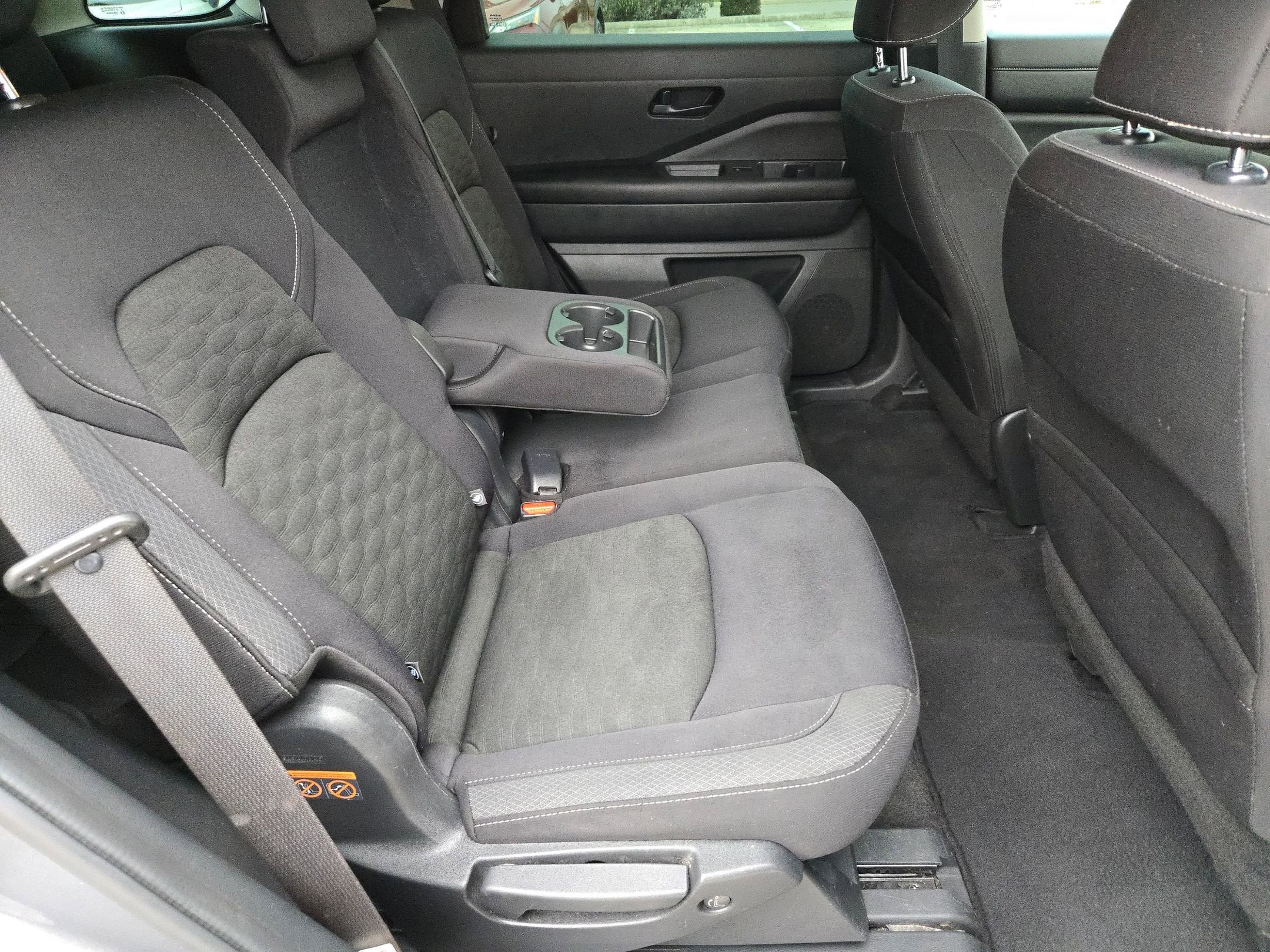 2023 Nissan Pathfinder SV