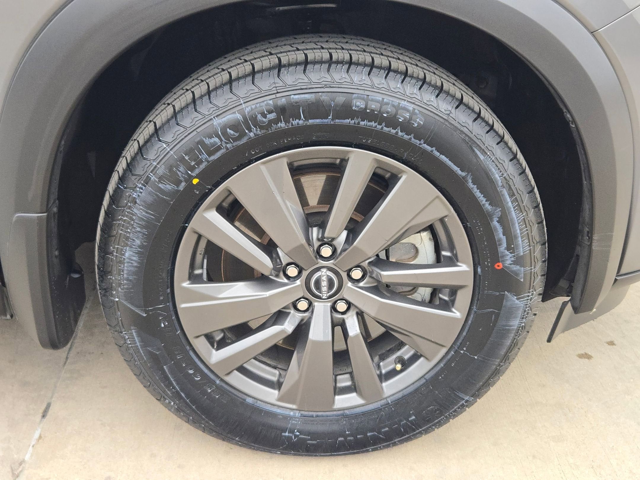 2023 Nissan Pathfinder SV