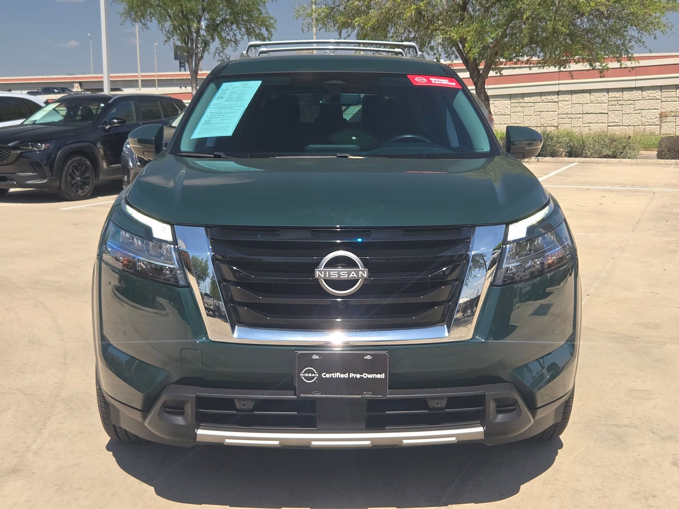 2024 Nissan Pathfinder SL