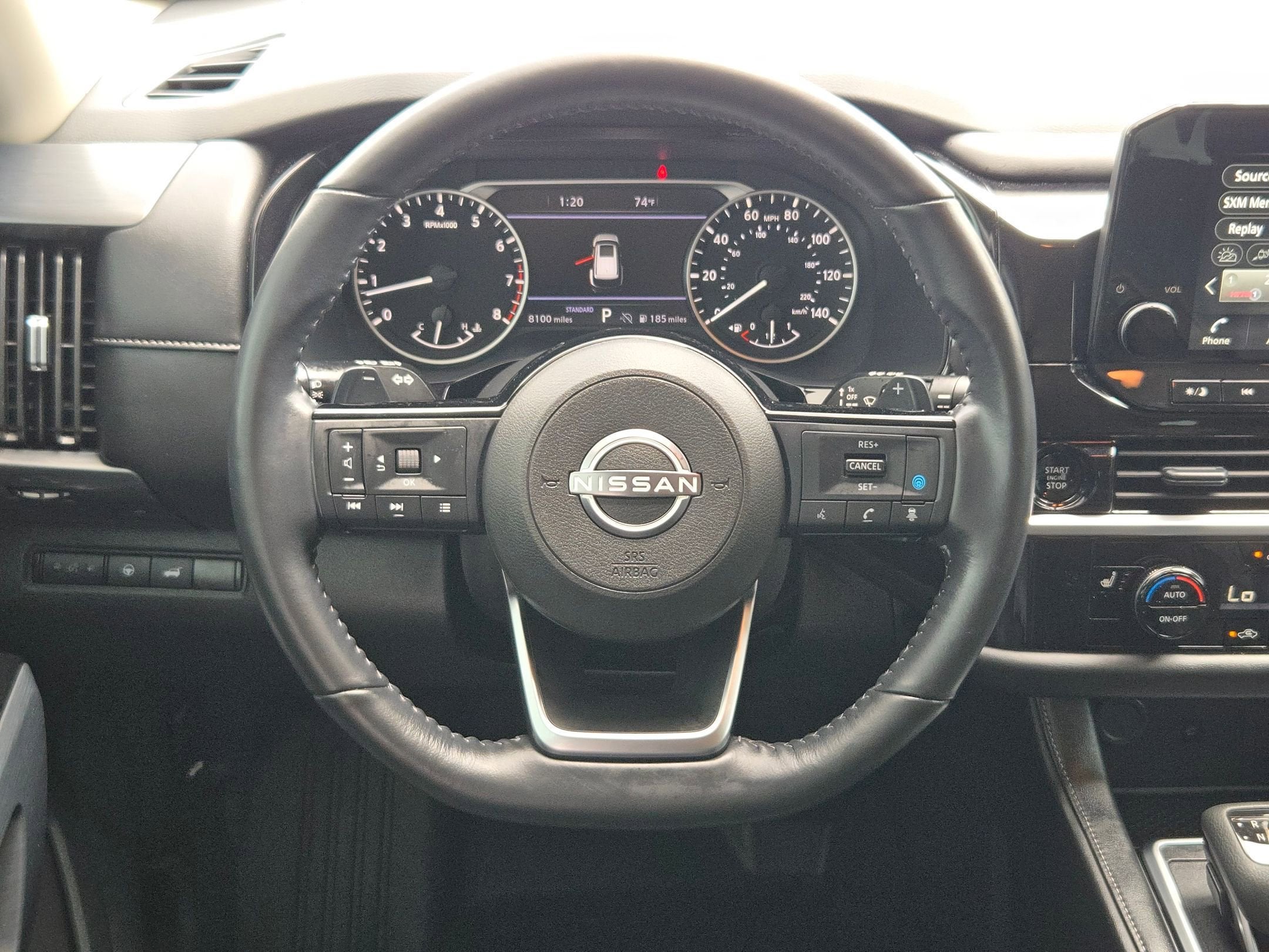 2025 Nissan Pathfinder SL