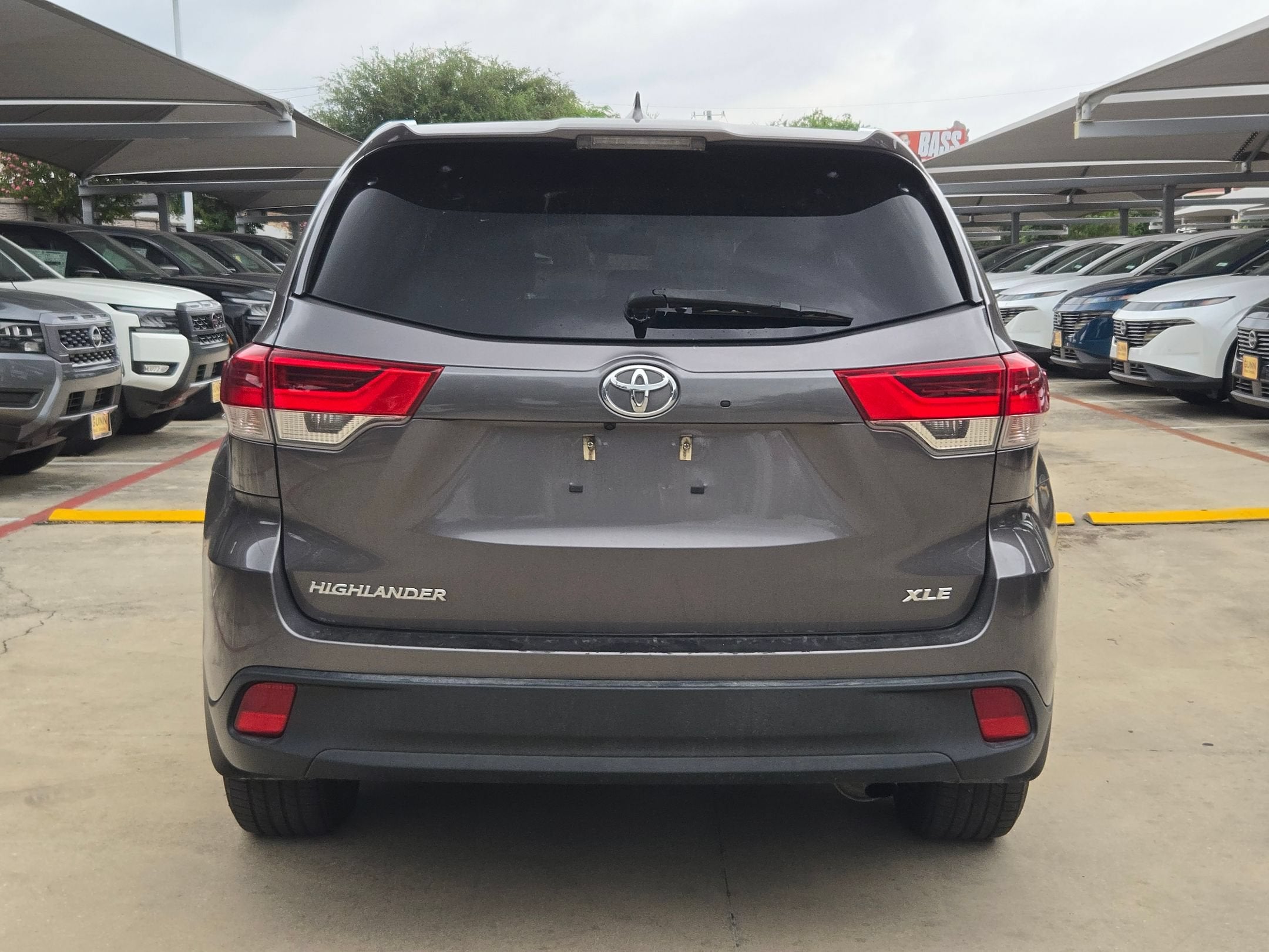 2019 Toyota Highlander XLE FWD