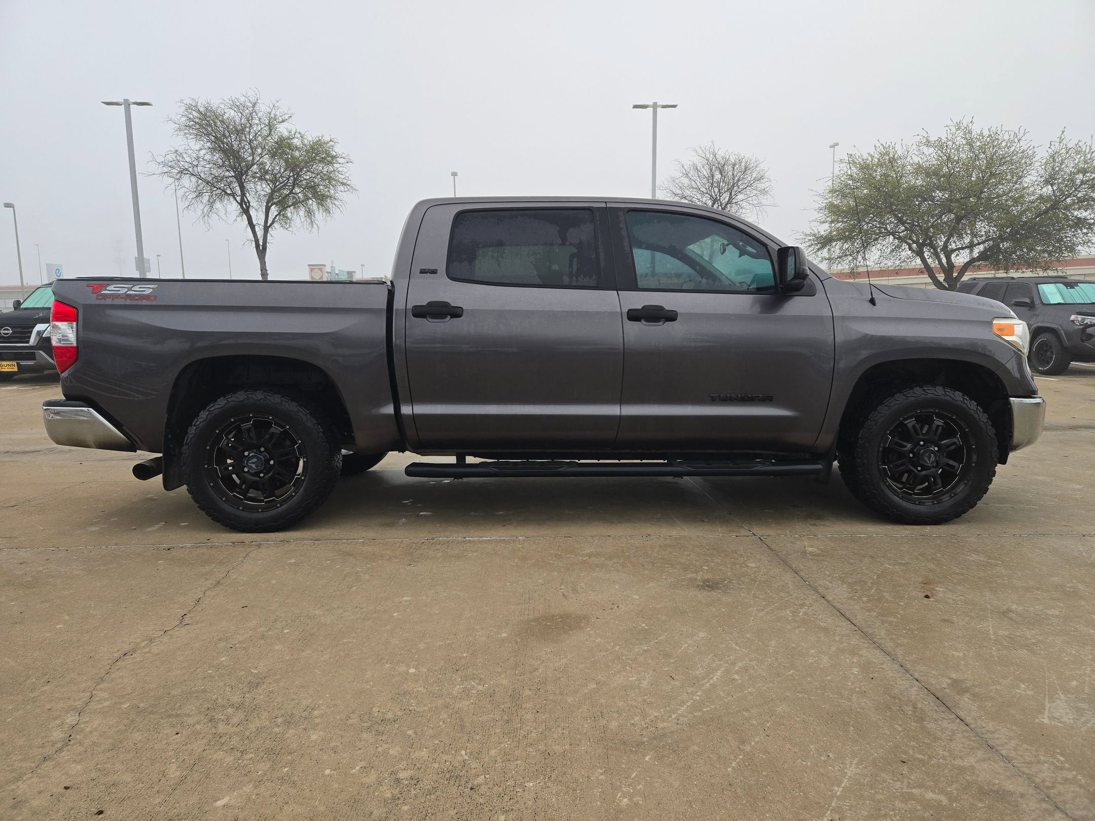 2017 Toyota Tundra 2WD SR5