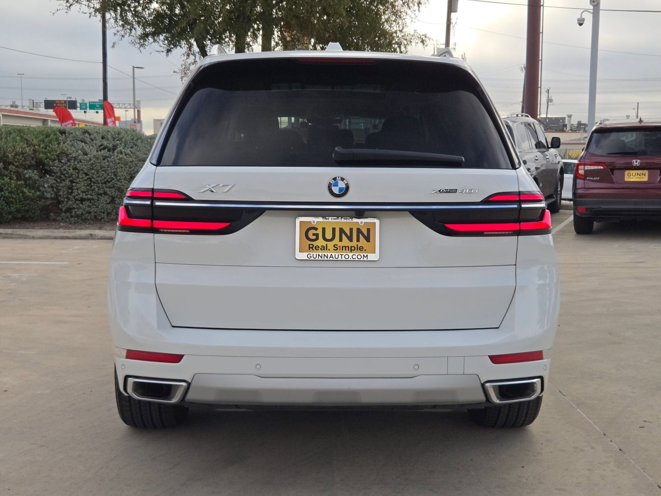 2025 BMW X7 xDrive40i