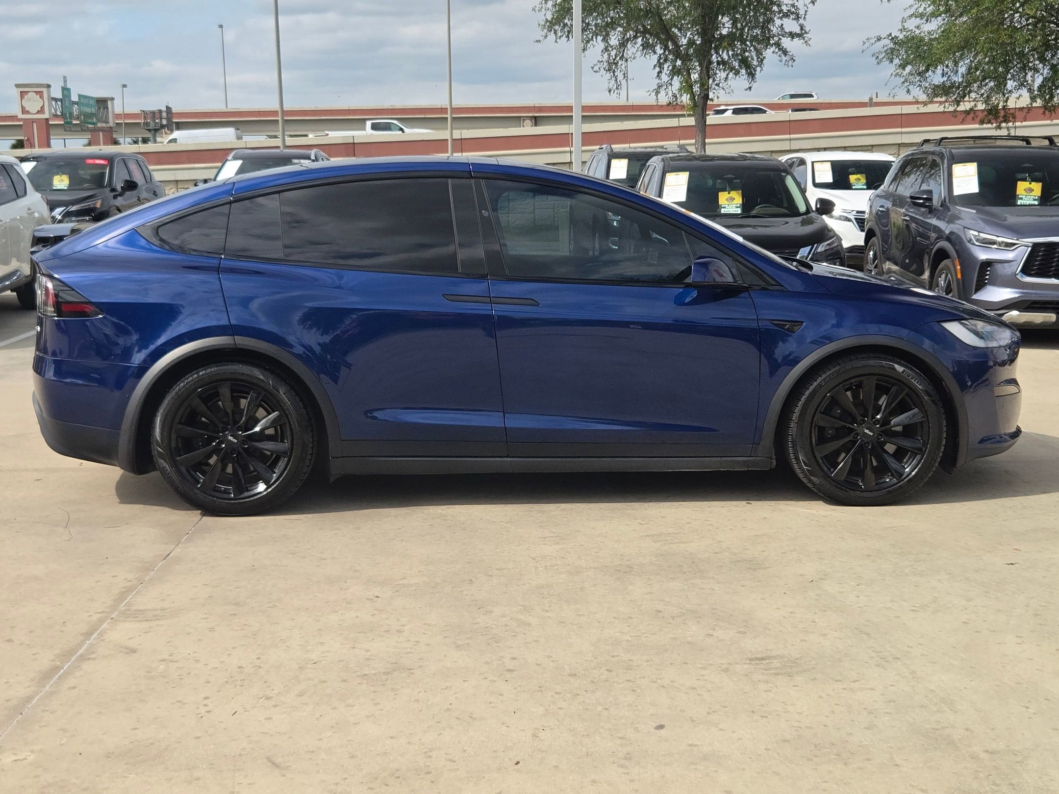 2022 Tesla Model X AWD