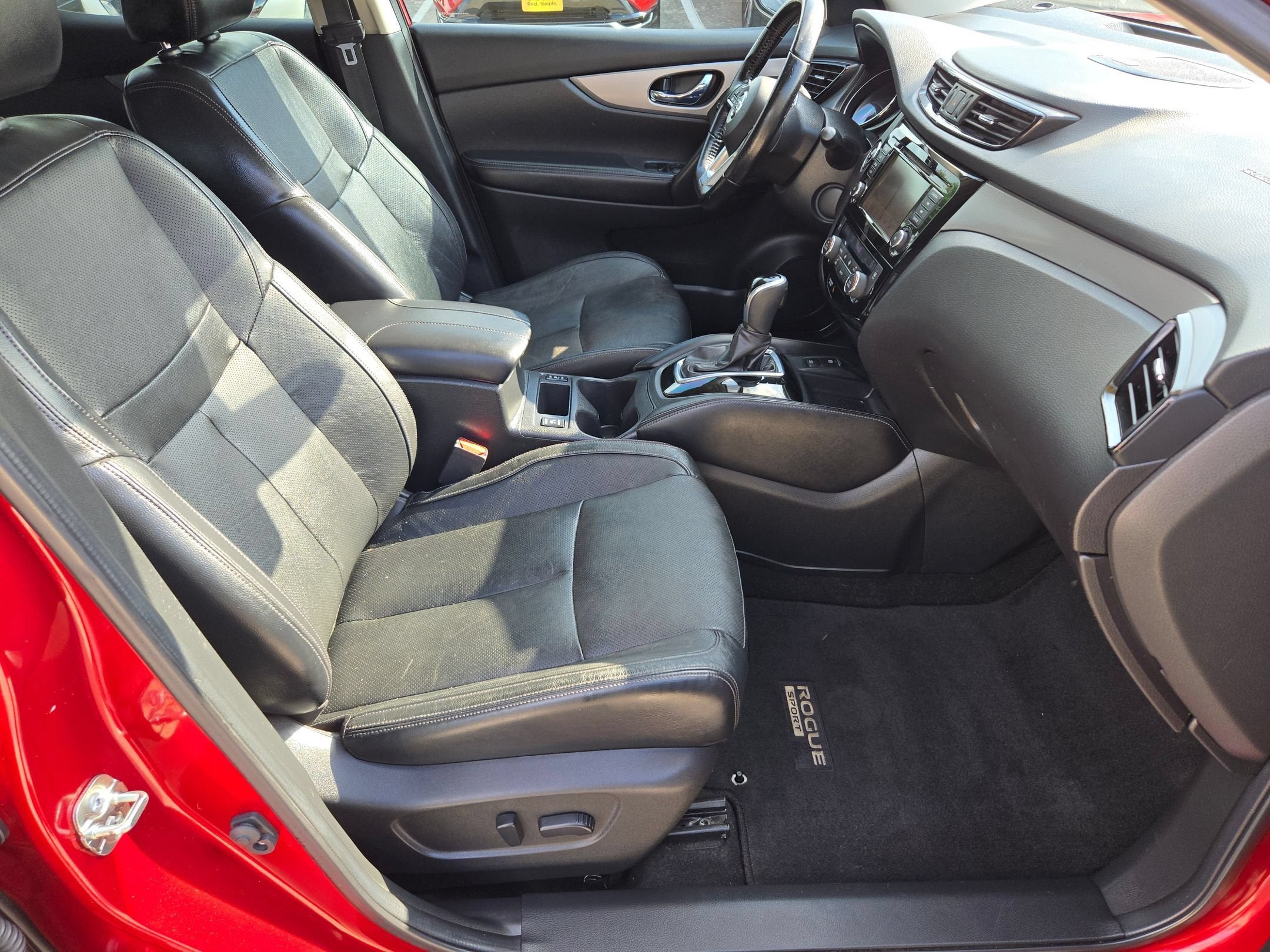 2020 Nissan Rogue Sport SL