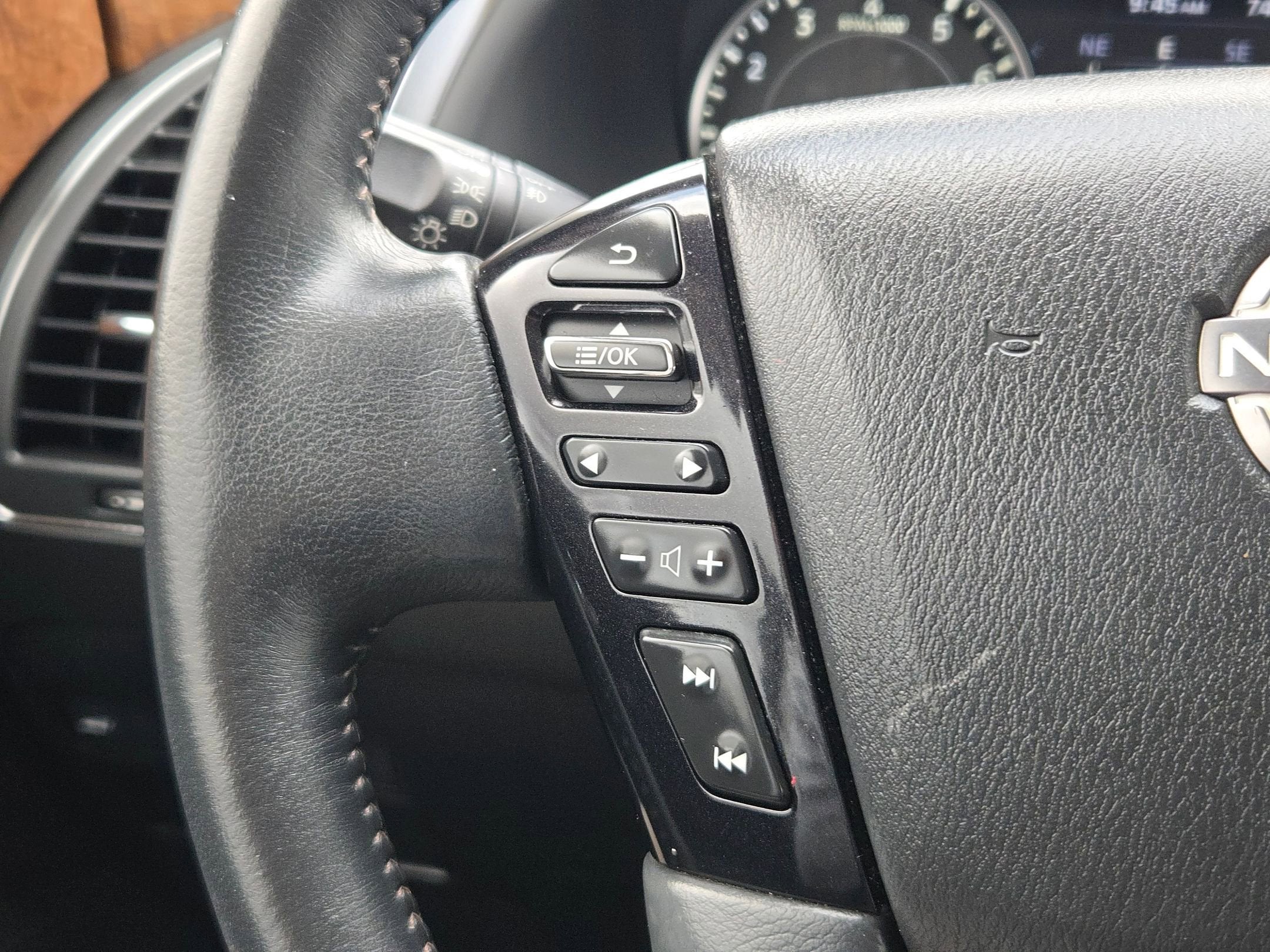 2021 Nissan Armada SL