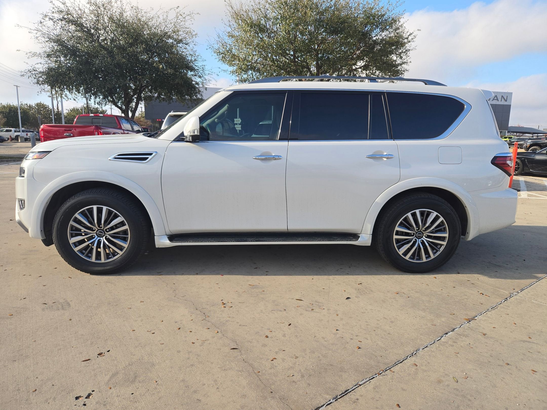 2023 Nissan Armada SL