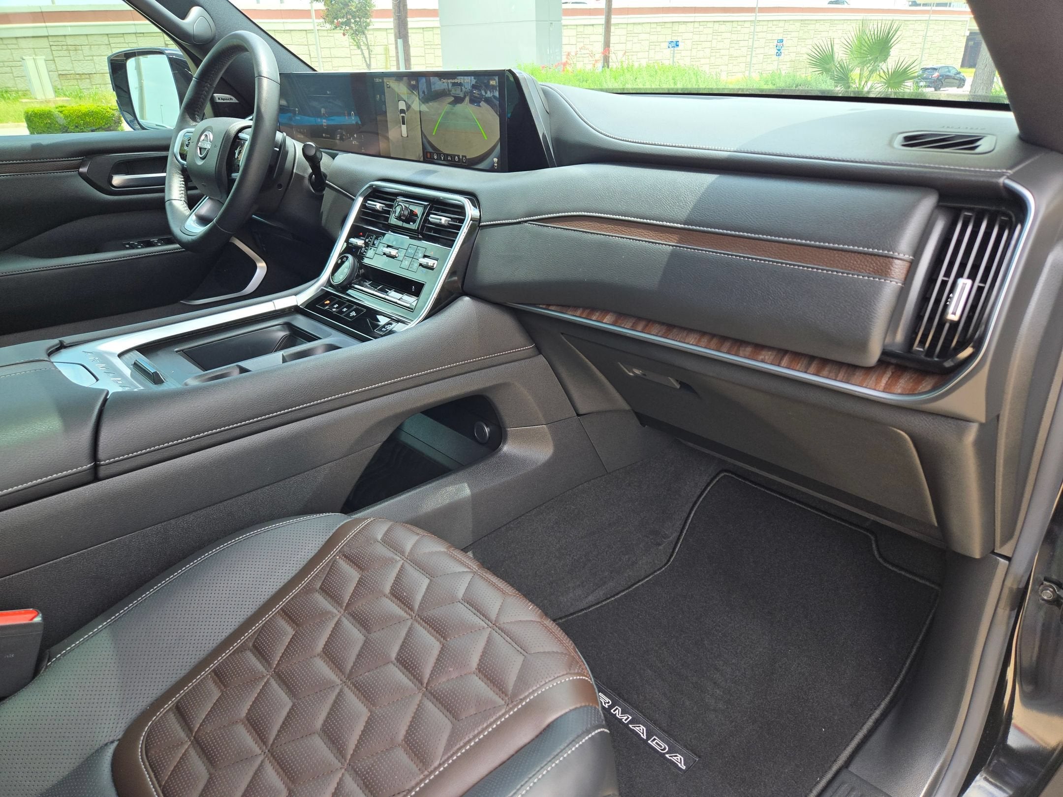 2025 Nissan Armada Platinum