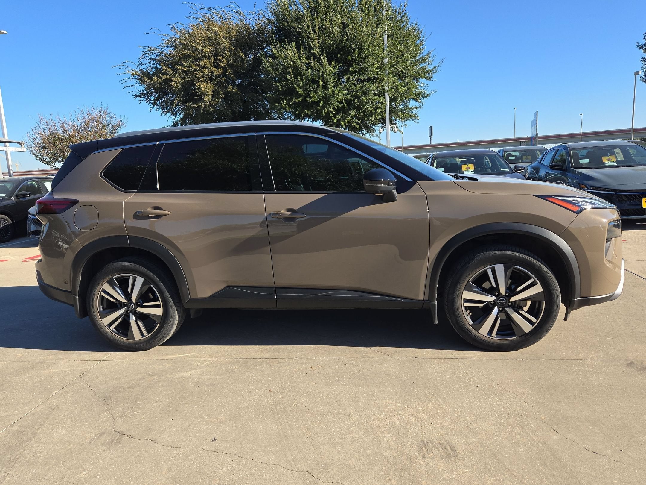 2024 Nissan Rogue SL