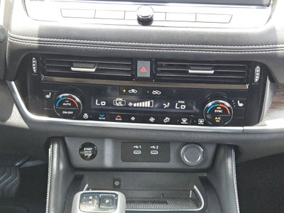 2025 Nissan Rogue Platinum