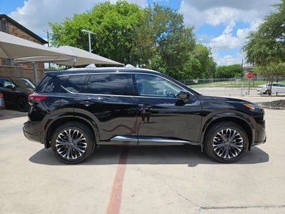2025 Nissan Rogue Platinum