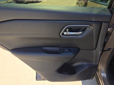 2024 Nissan Rogue Platinum