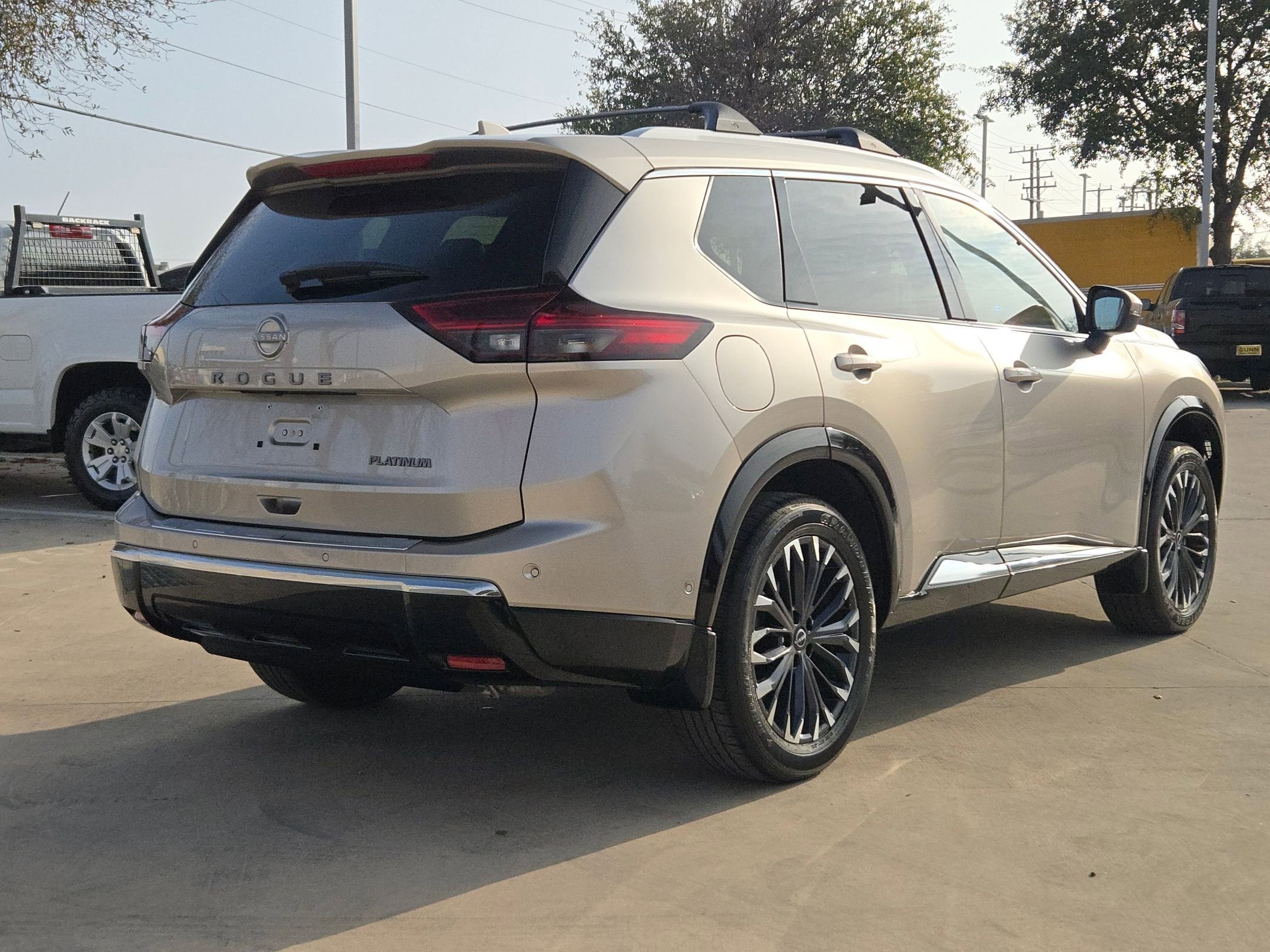 2025 Nissan Rogue Platinum