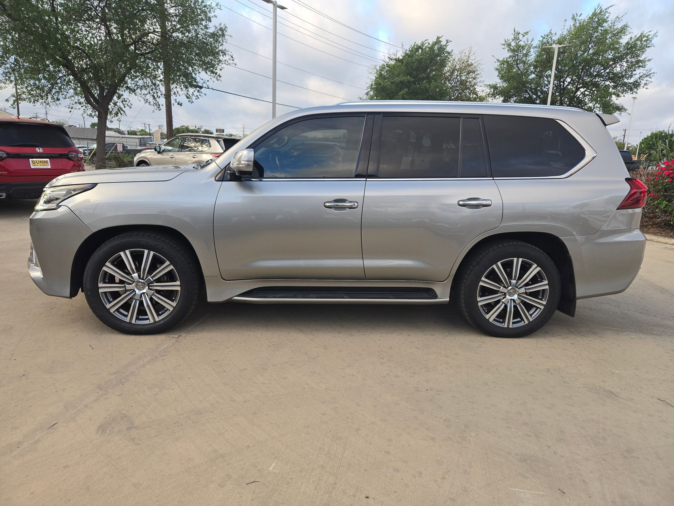 2016 Lexus LX 570 4WD 4dr