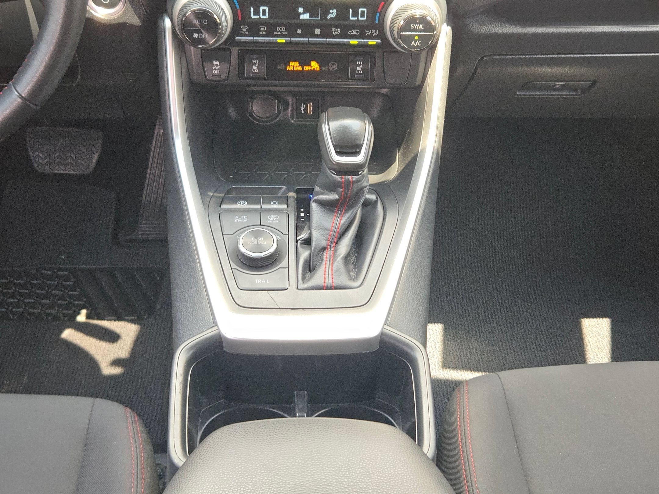 2024 Toyota RAV4 Prime SE