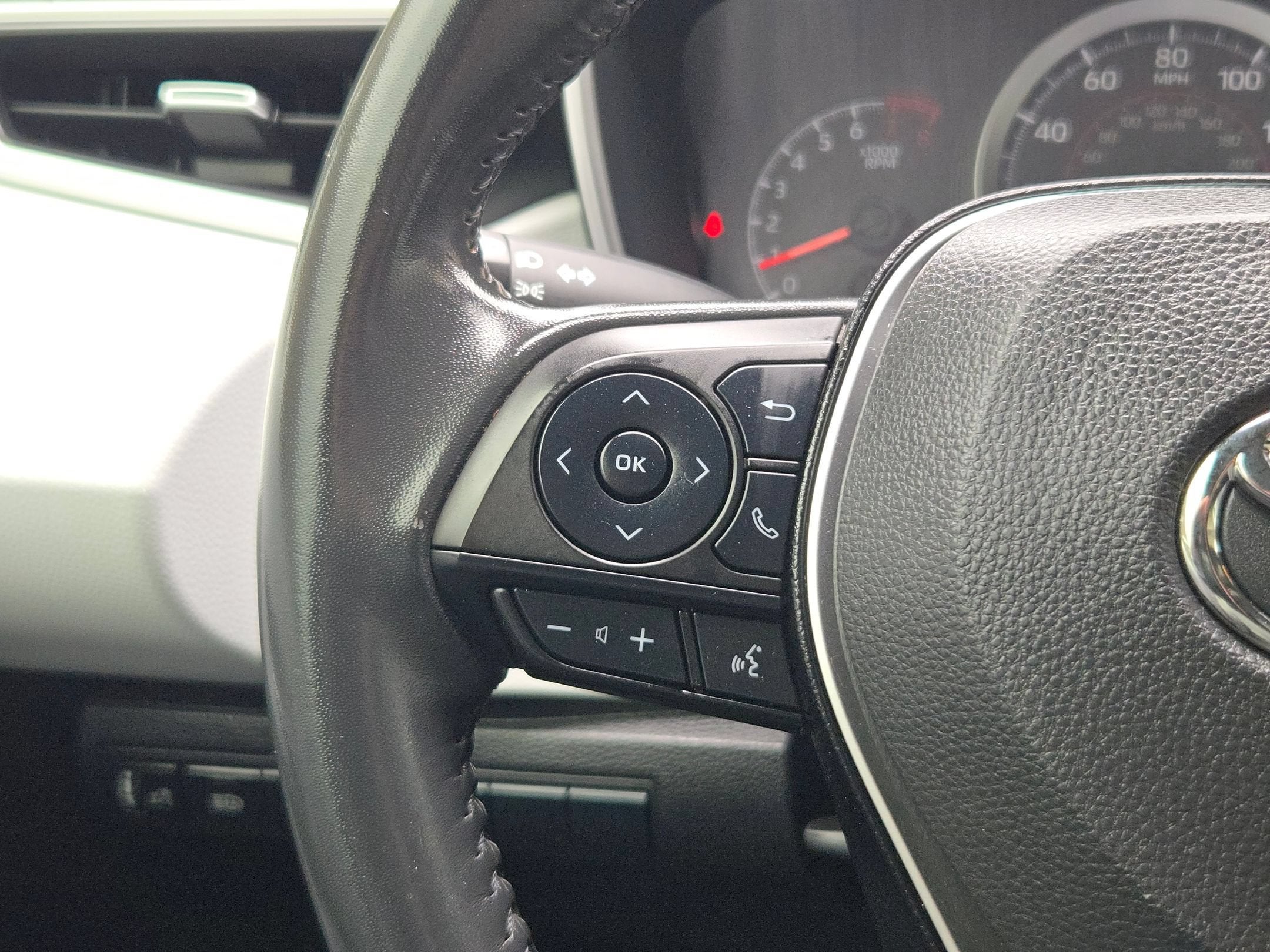 2019 Toyota Corolla Hatchback SE