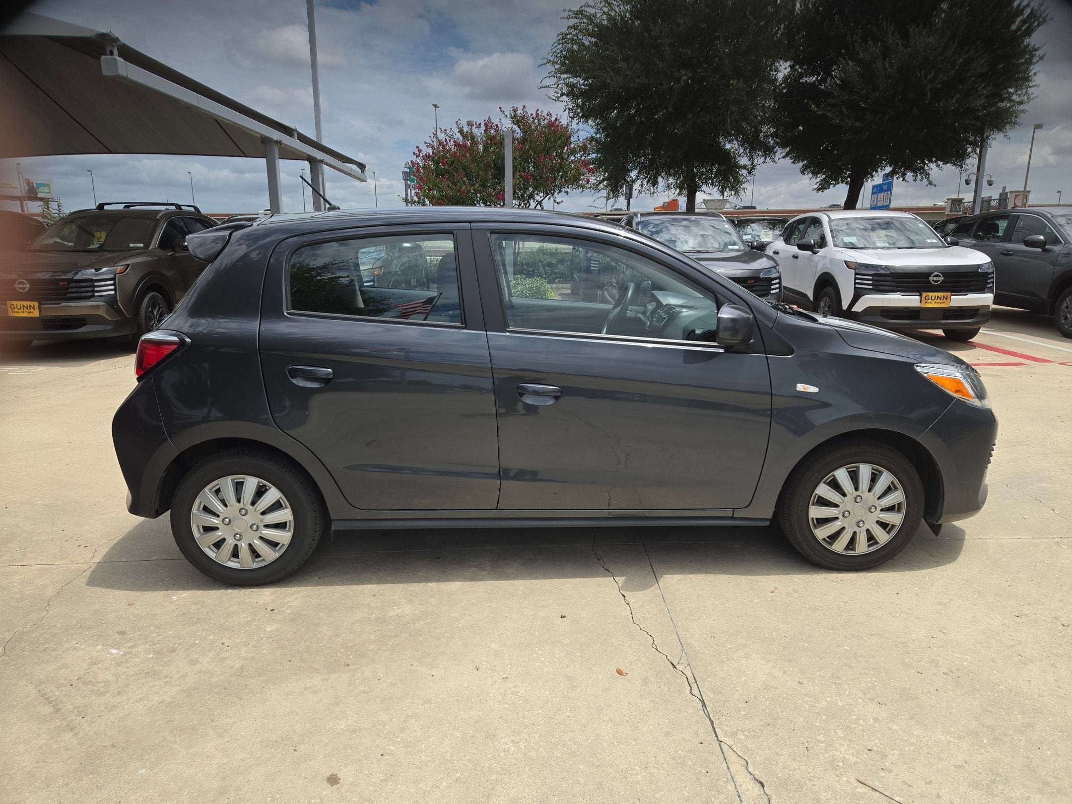 2024 Mitsubishi Mirage ES