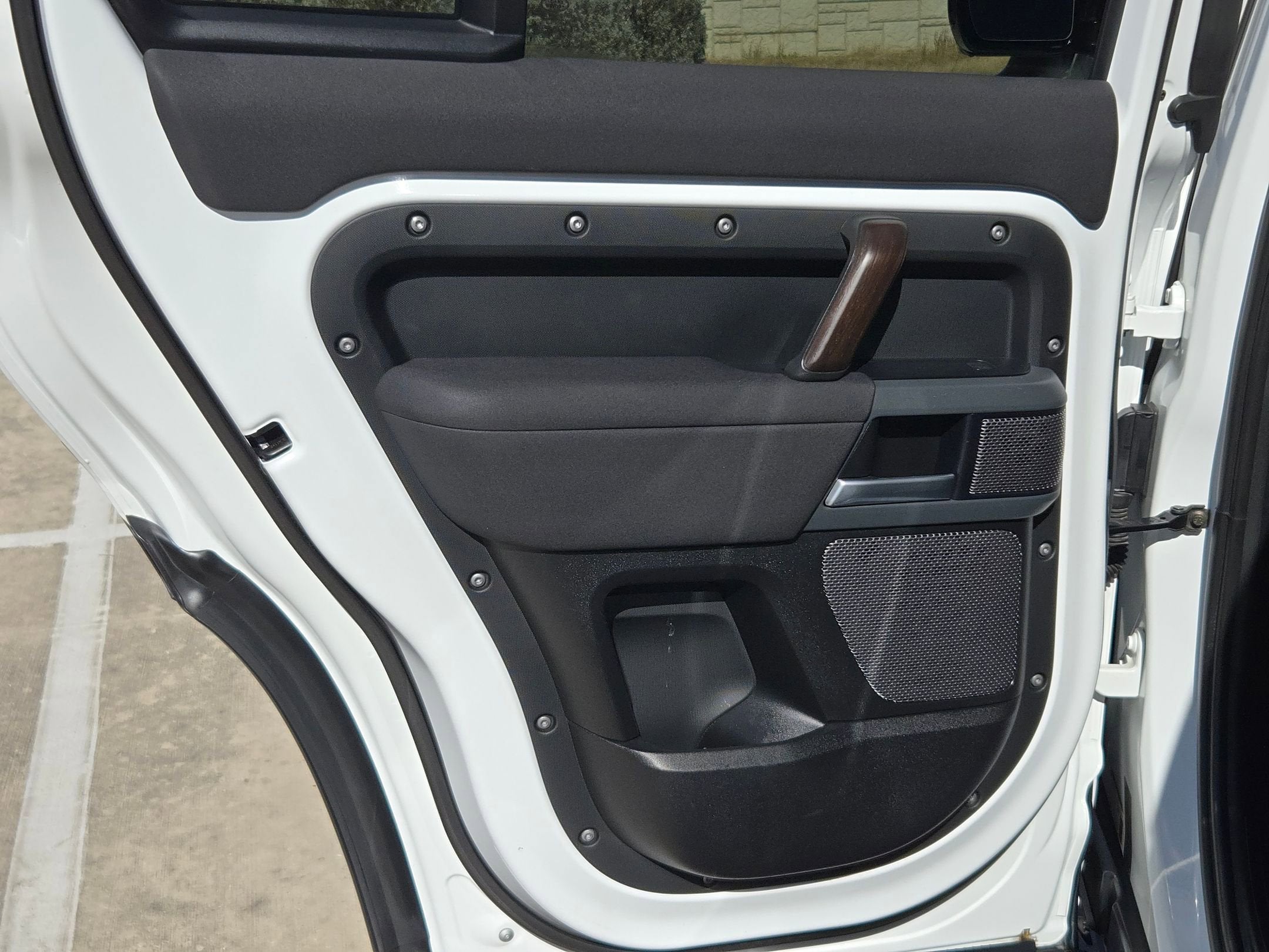 2022 Land Rover Defender X-Dynamic SE