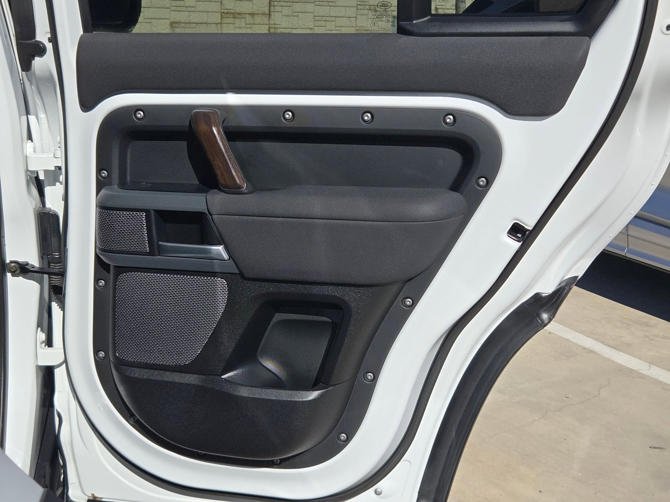 2022 Land Rover Defender X-Dynamic SE