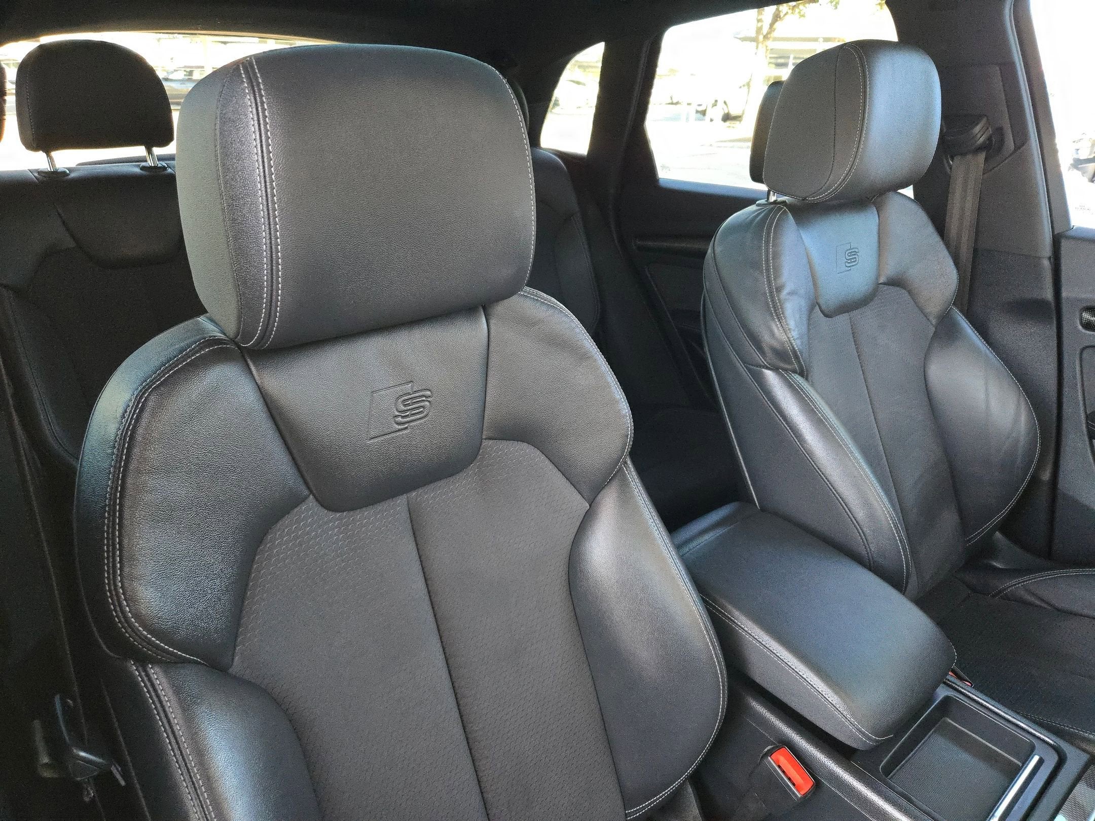 2022 Audi SQ5 Premium Plus