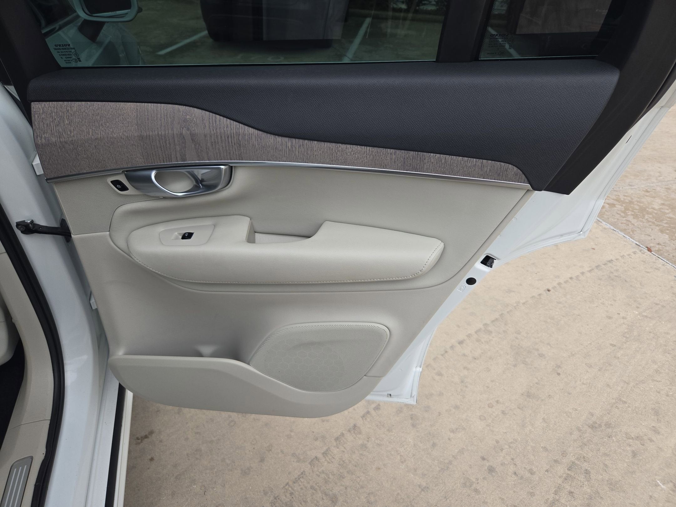 2023 Volvo XC90 Plus